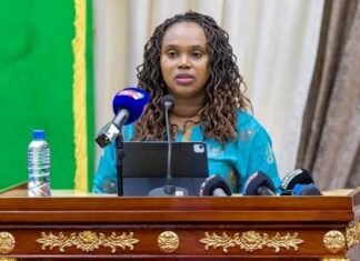 Mariama Ciré Sylla à l’Assemblée : « un budget au service du peuple guinéen »