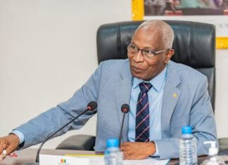 Capital humain et solidarité : Amadou Oury Bah préside la session de suivi du Pôle 4